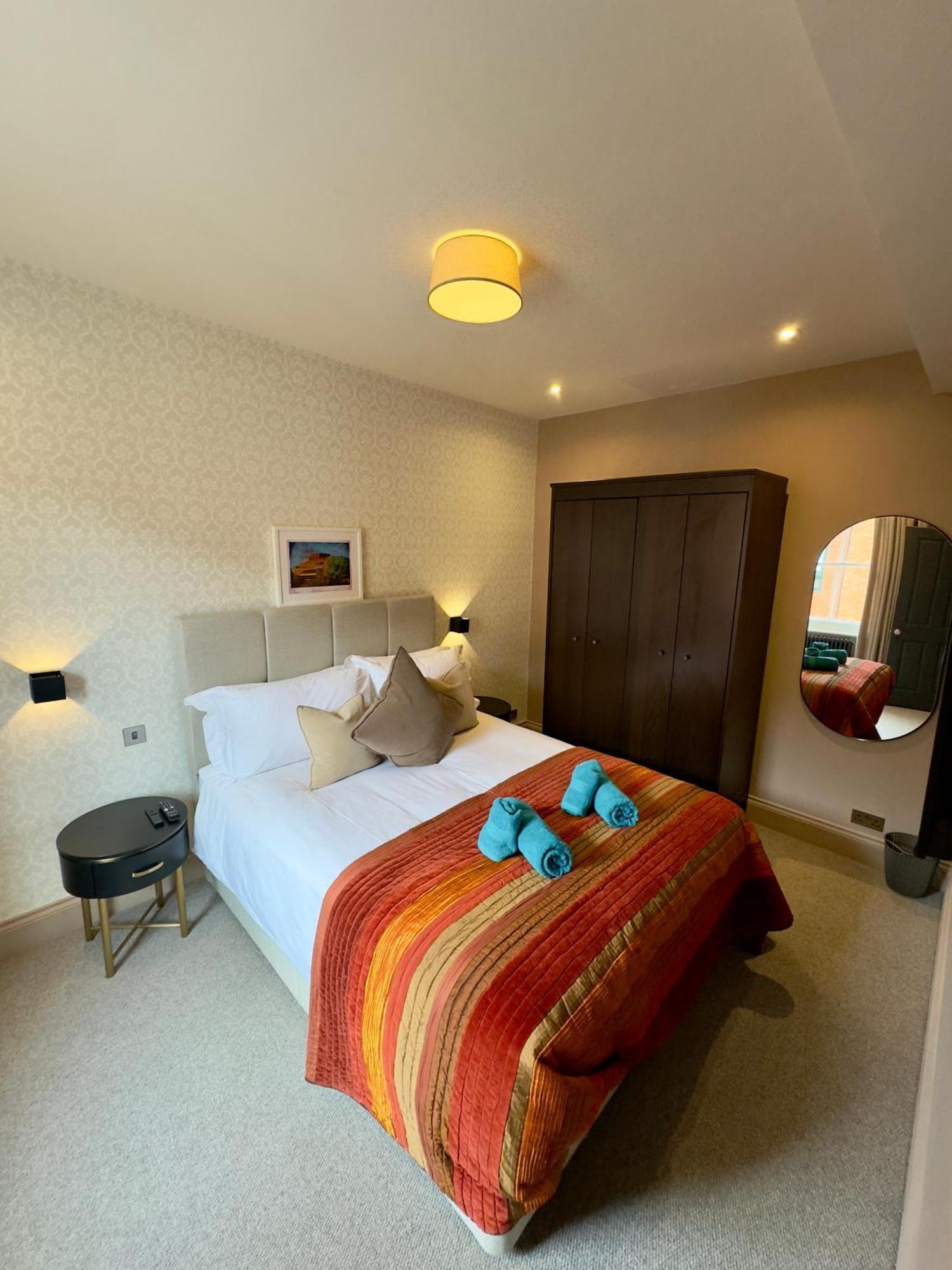 Апартаменты Romeo'S Arch High End Luxury In Centre Of Stratford With Parking Экстерьер фото