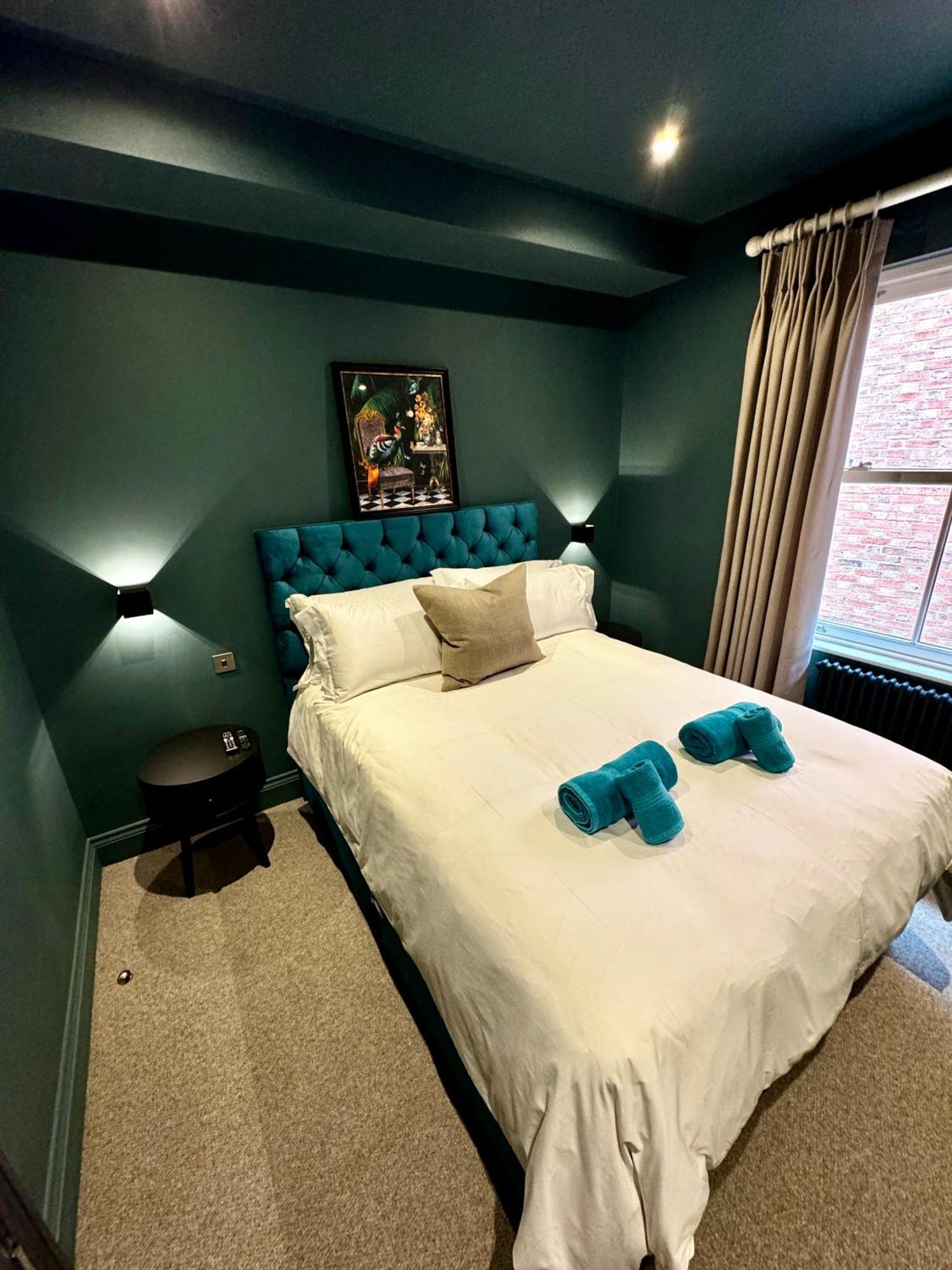 Апартаменты Romeo'S Arch High End Luxury In Centre Of Stratford With Parking Экстерьер фото